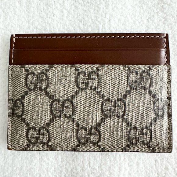 Gucci Beige GG Supreme Card Holder - Picture 3 of 12